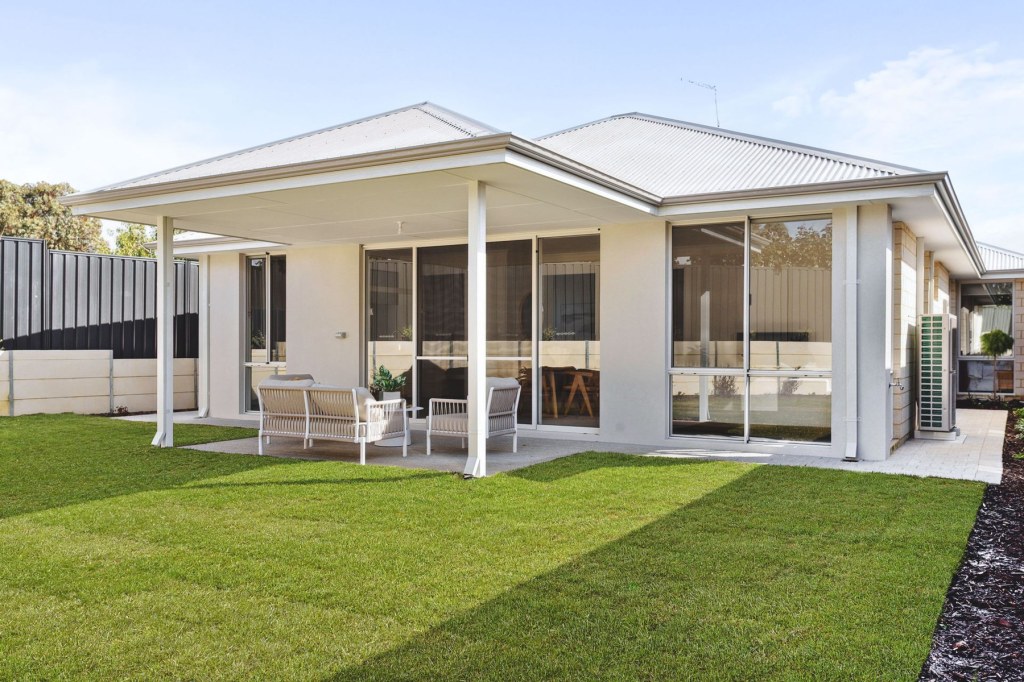 Alfresco and lawn