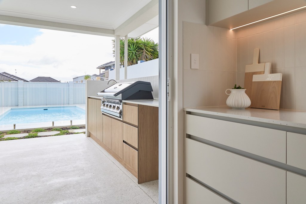 Outdoor kitchen