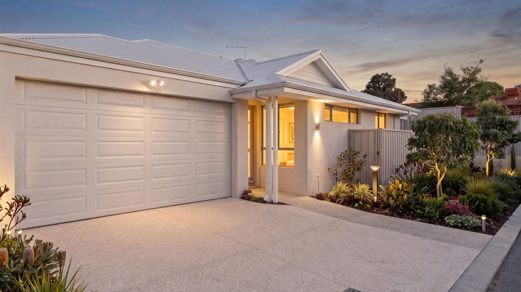 Villa with double garage